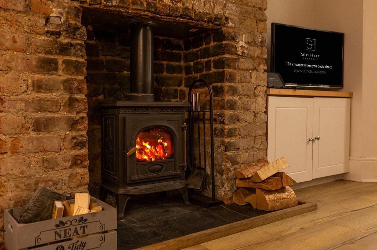 Stylish & Cosy Margate Escape With Hot Tub And Log Burner Dogs Welcome Exterior photo