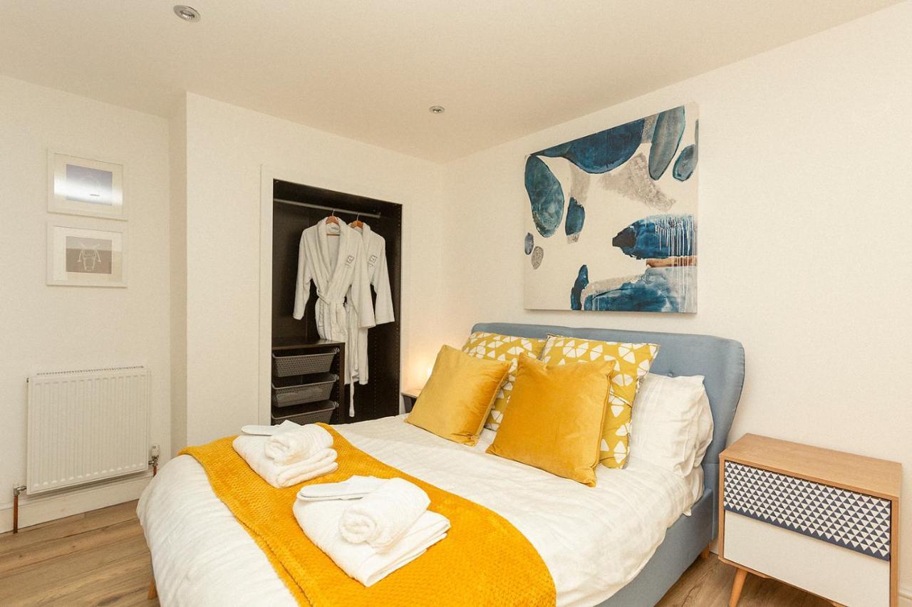 Stylish & Cosy Margate Escape With Hot Tub And Log Burner Dogs Welcome Exterior photo